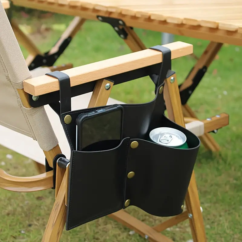 Camping Stuhlarmlehnen Organizer mit Taschen am Stuhl hängend