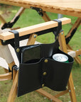 Camping Stuhlarmlehnen Organizer mit Taschen am Stuhl hängend