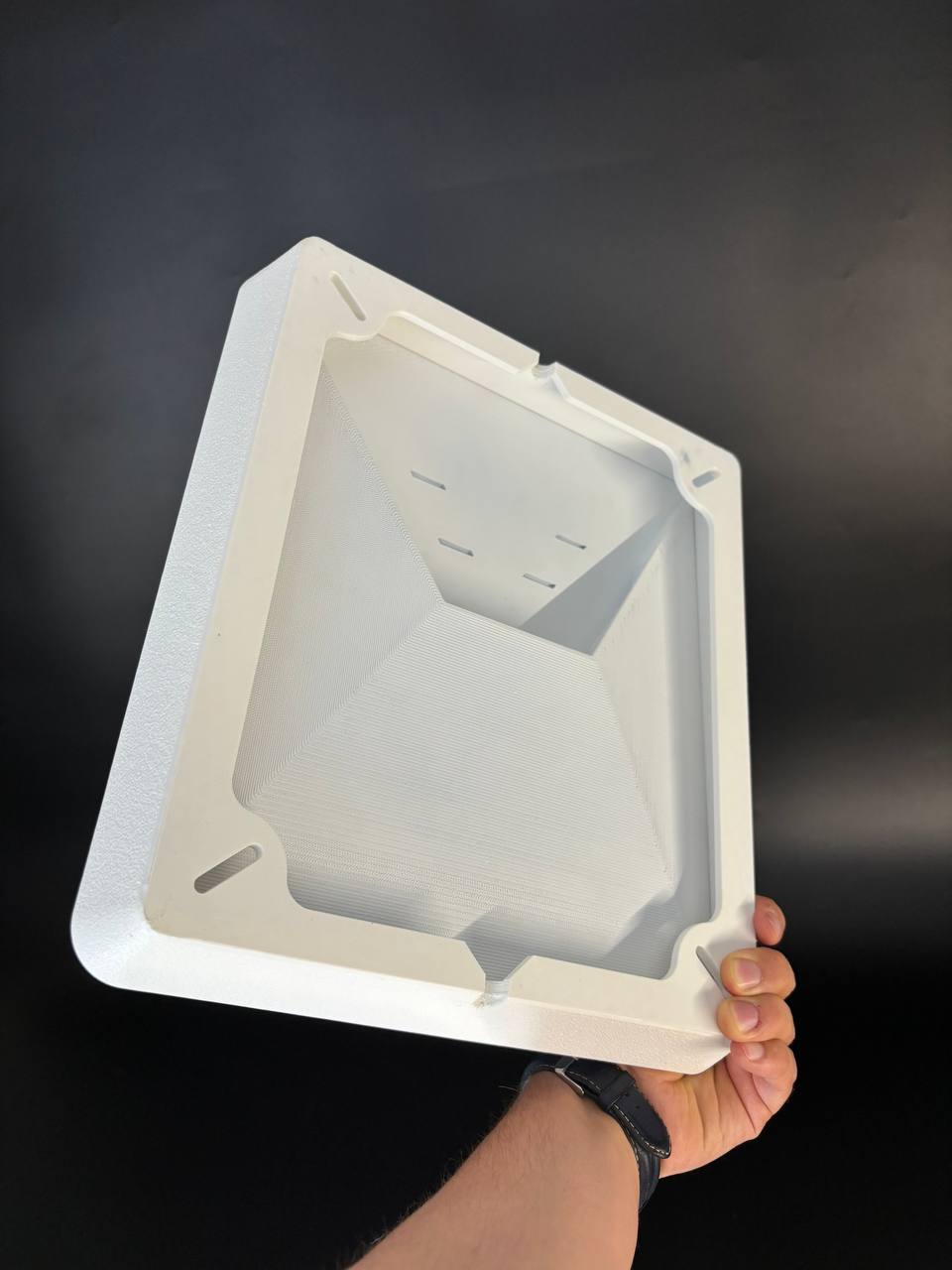 Starlink Mini Halterung mit Plexiglasscheibe & Spoiler für Wohnmobil Dach