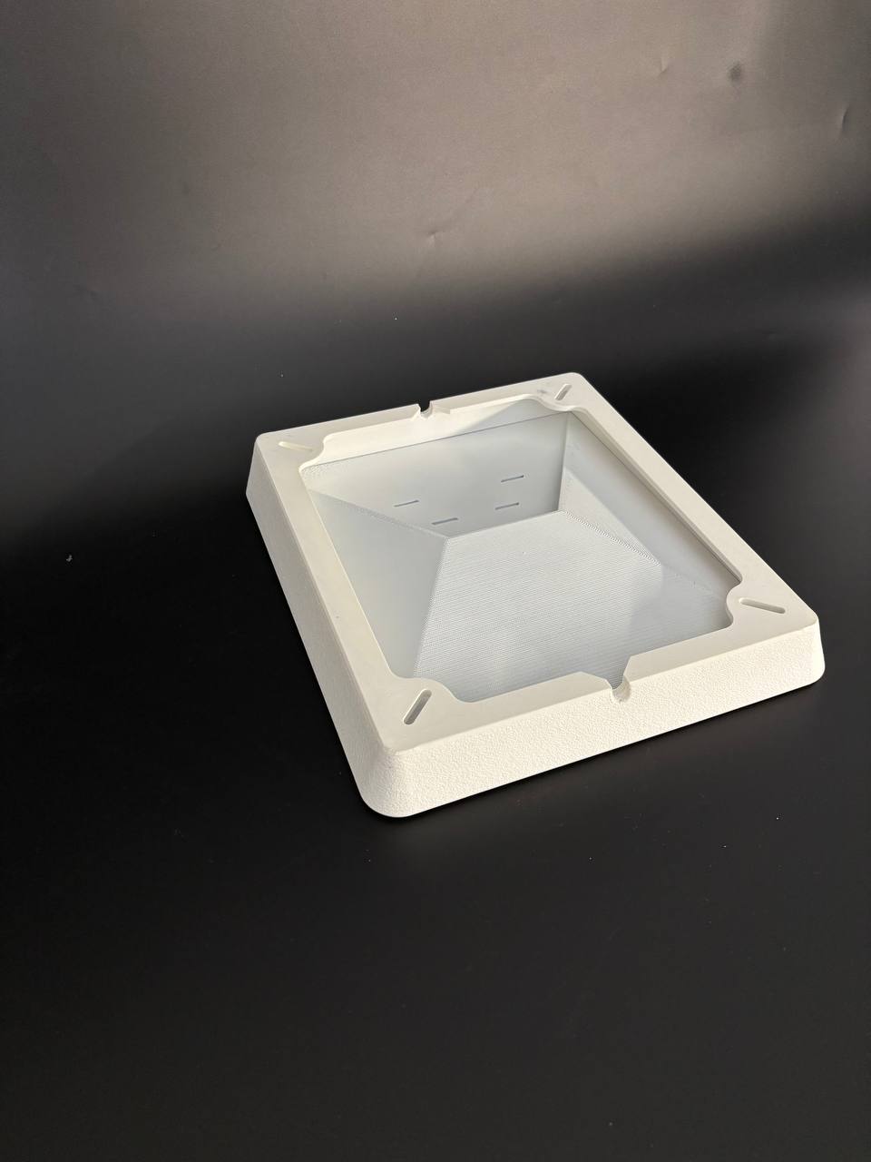 Starlink Mini Halterung mit Plexiglasscheibe & Spoiler für Wohnmobil Dach