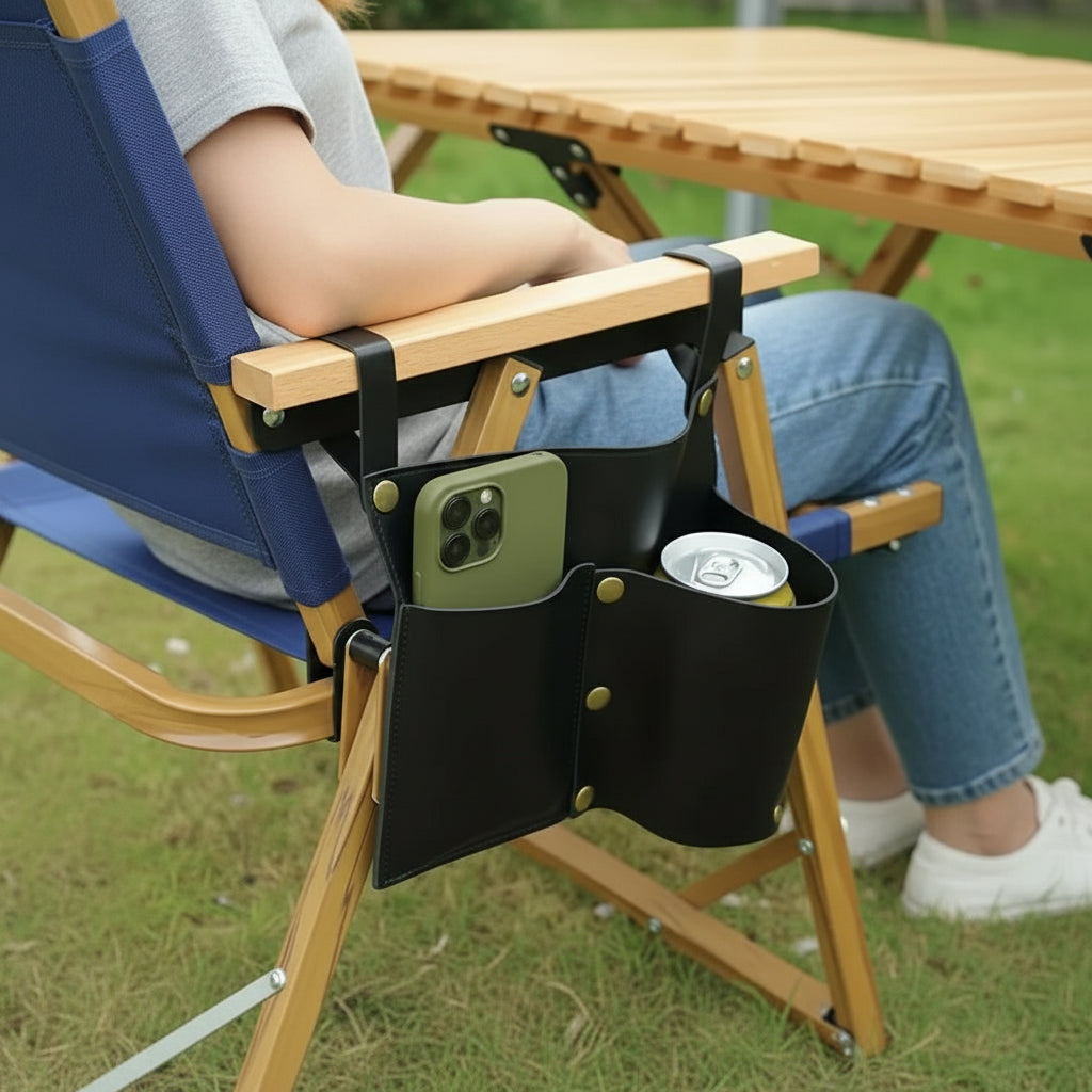Camping Stuhlarmlehnen Organizer mit Taschen am Stuhl hängend